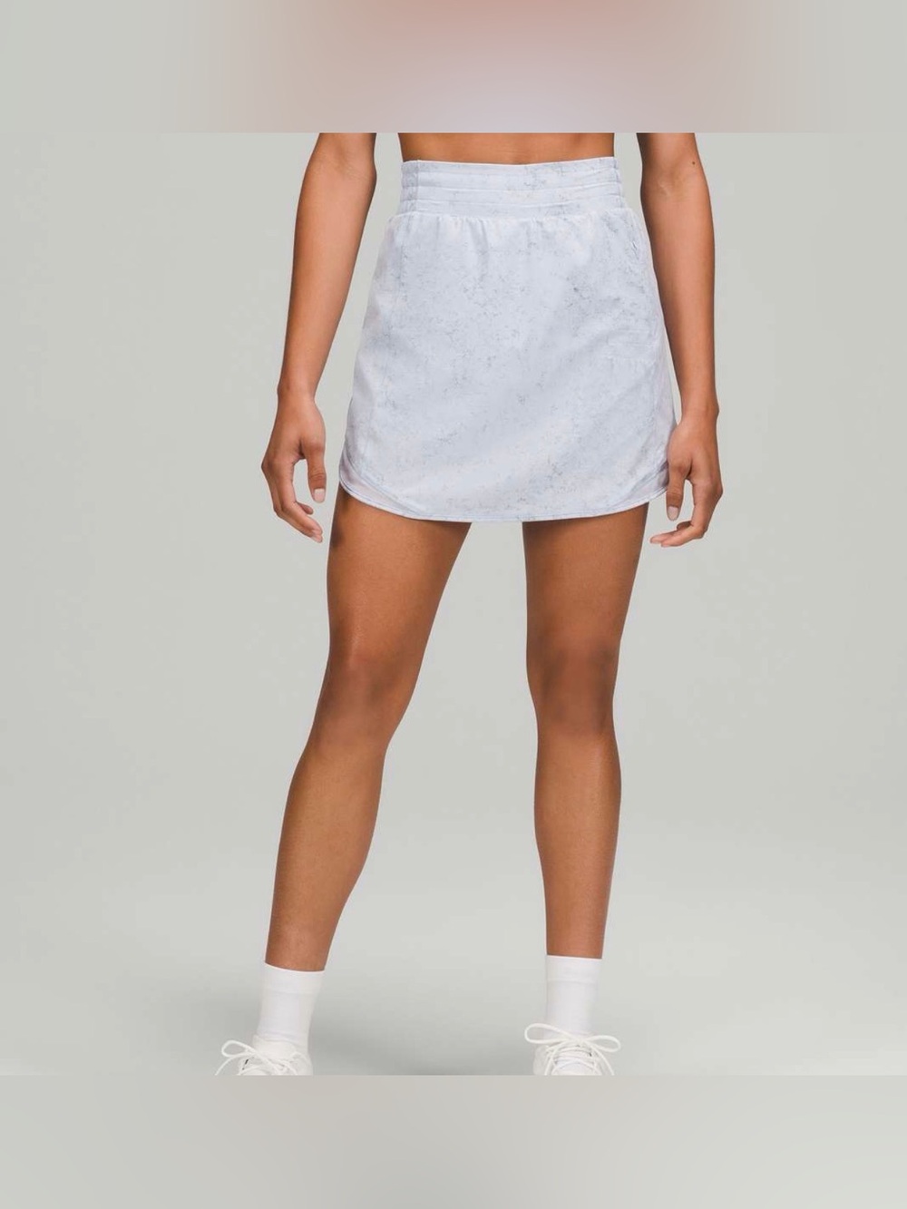 🩶‎ Lululemon Hotty Hot High-Rise Skirt Size 2 🩶